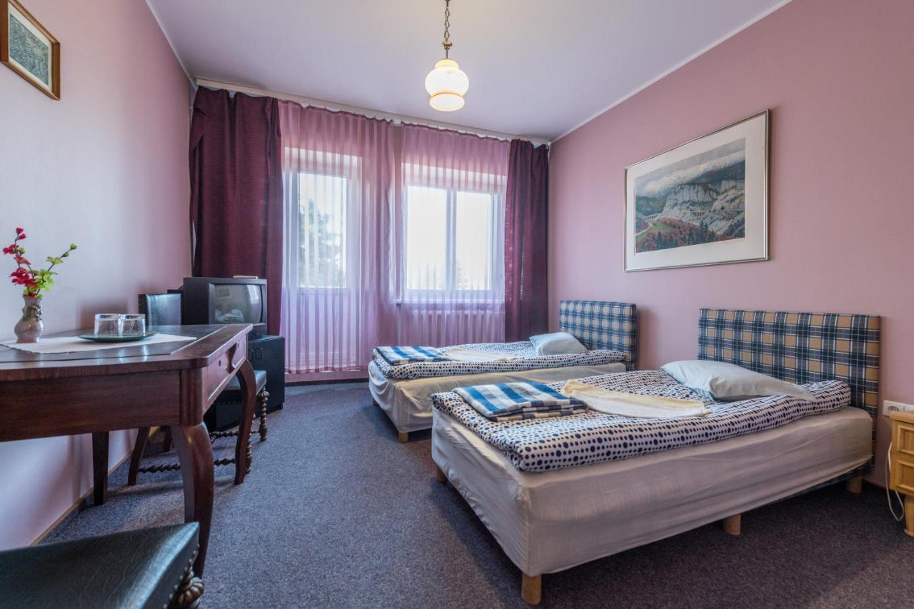 Maldis Motel Madziunai Dış mekan fotoğraf